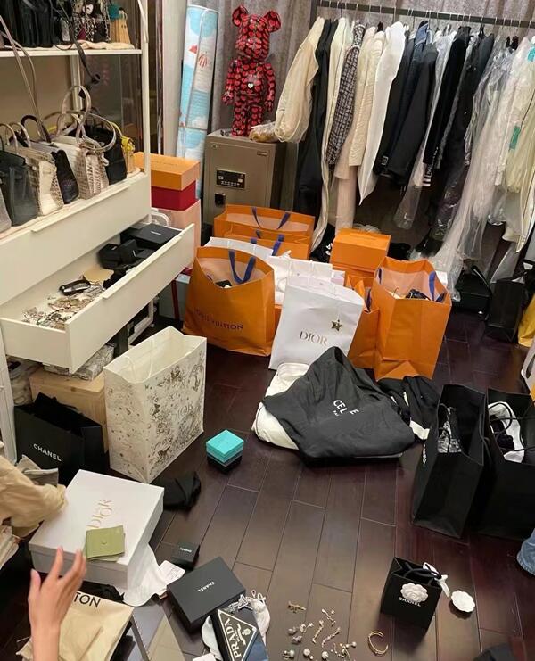杨陵区回收一线鞋服.jpg